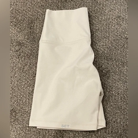 Set Active Luxform Shorts. - Picture 2 of 2